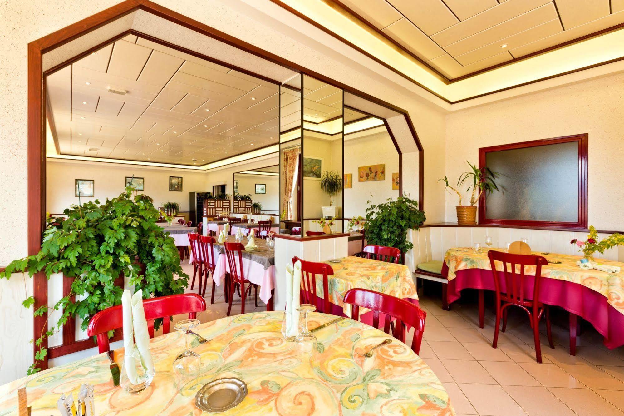 Logis Hotel & Spa Beau-Site Saint-Jean-de-Sixt Kültér fotó